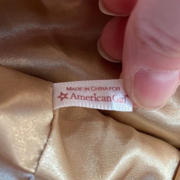 VINTAGE American Girl Doll Gold Embroidered & Black Velvet Dress RETIRED - Picture 7 of 9